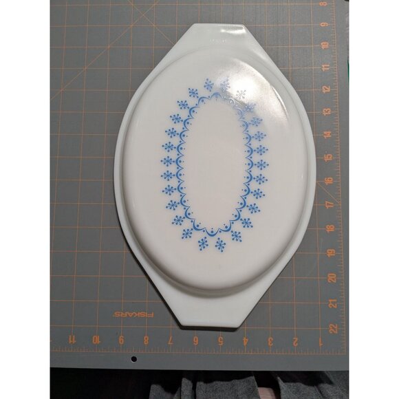 Vintage Pyrex Blue Snowflake Garland Oval Lid 12.75" White Glass Replacement - Picture 13 of 15